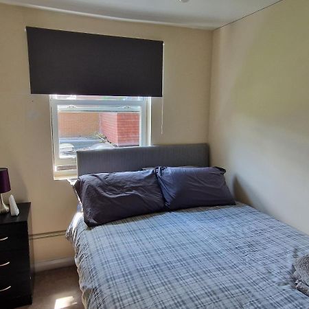 Maidstone Heights III - 1 Bedroom In Maidstone! Εξωτερικό φωτογραφία