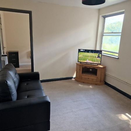 Maidstone Heights III - 1 Bedroom In Maidstone! Εξωτερικό φωτογραφία